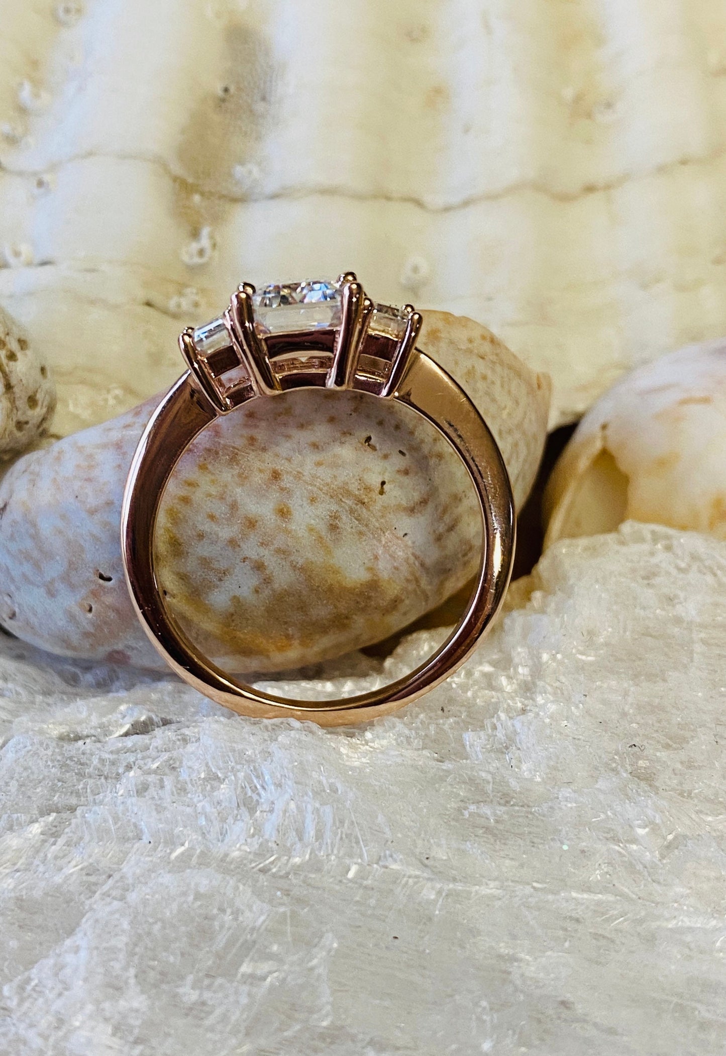 2 ct Anillo de Compromiso Tres Piedras Corte Esmeralda