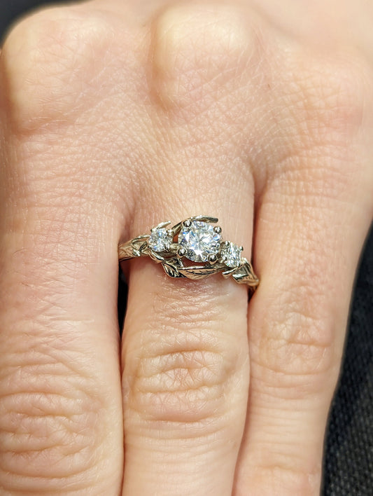 Violeta — Anillo de Compromiso Diamante de Laboratorio 0.50 ct Oro 14K
