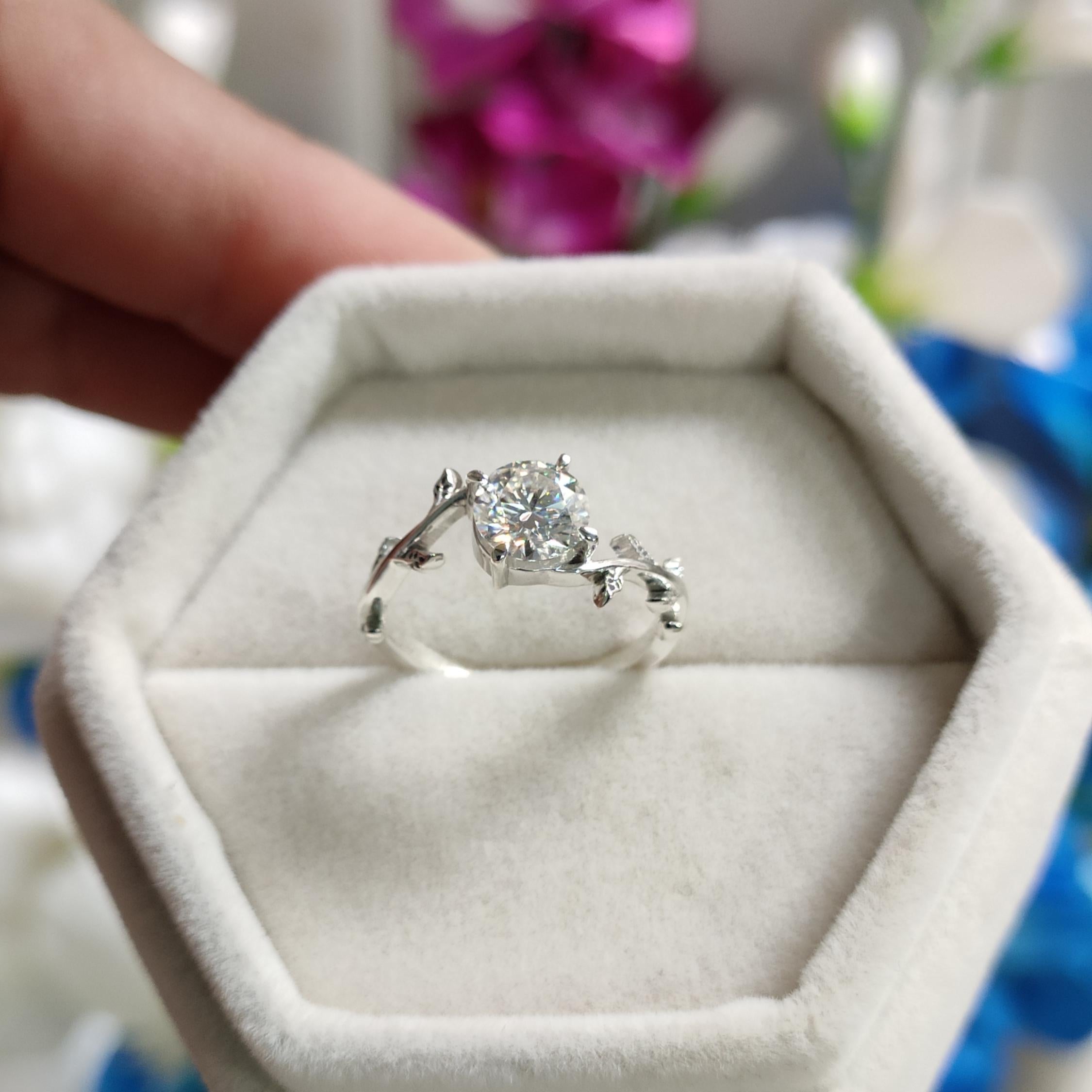 Cassia Anillo de Compromiso  Banda de Hojas Diamante Laboratorio 1 Quilate