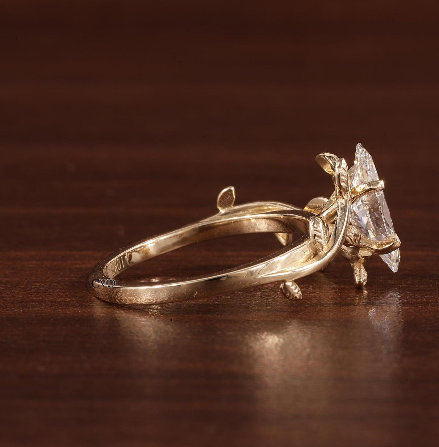 Mirto — Anillo de Compromiso Diamante de Laboratorio Marquise 1 ct Oro 14K