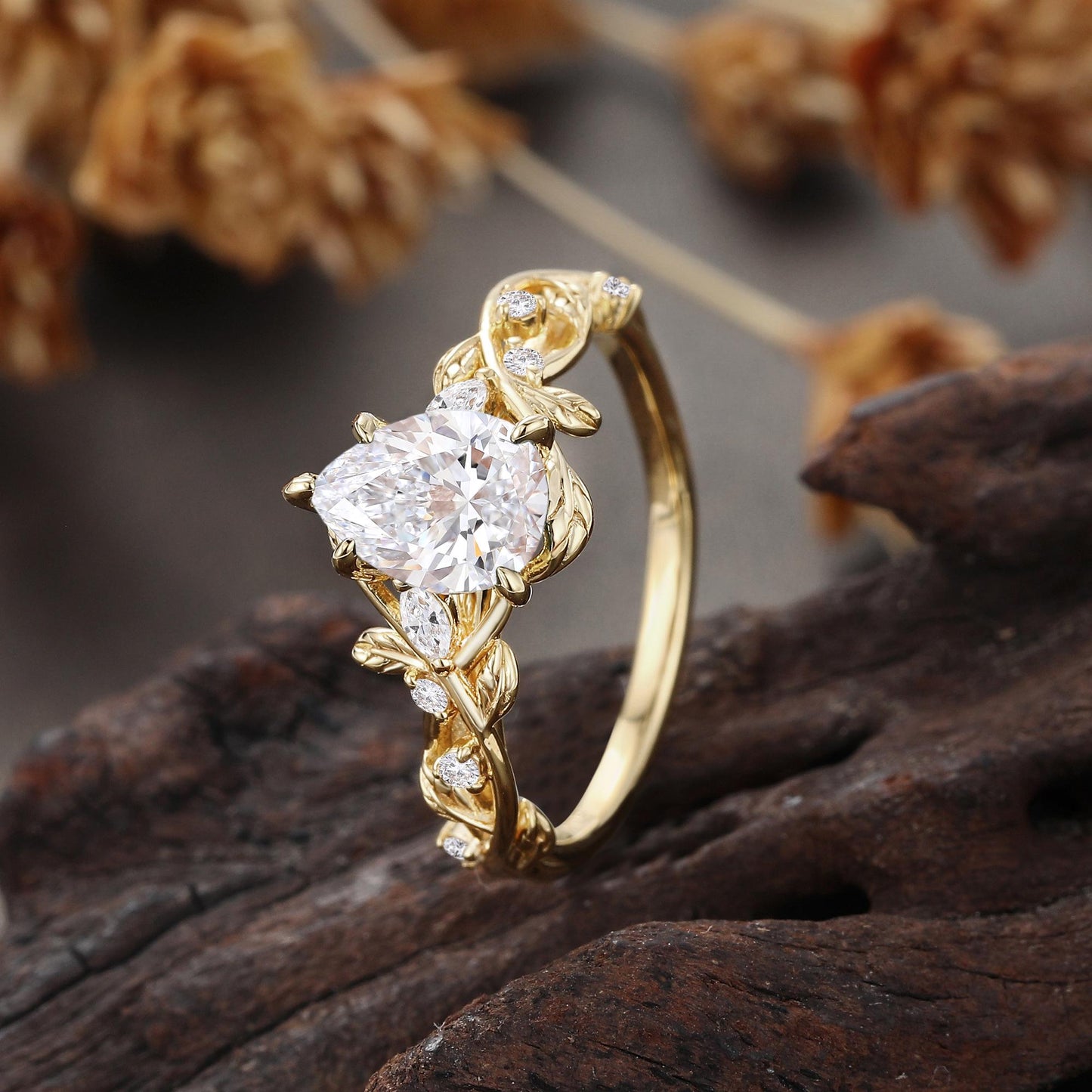 Lirio — Anillo de Compromiso Diamante de Laboratorio Pera 1.5 ct Oro 14K
