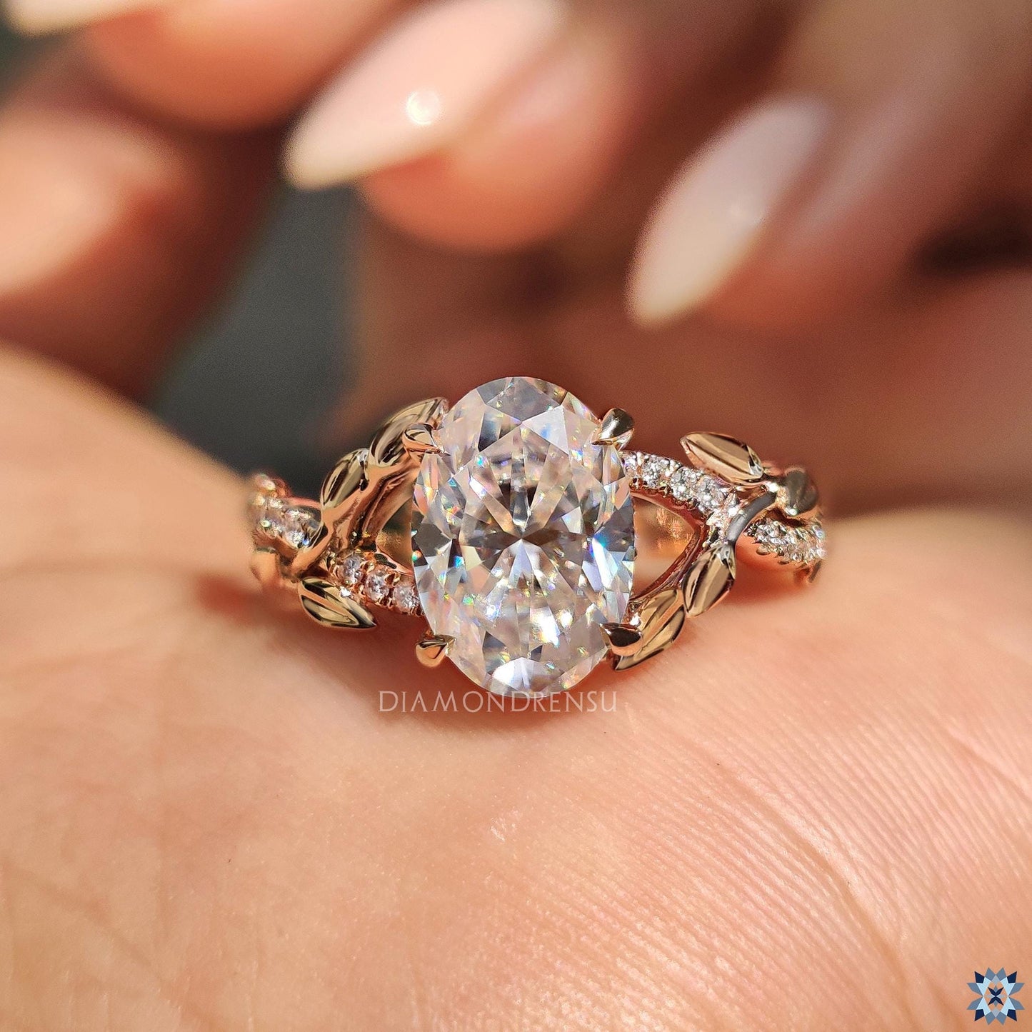 Melisa — Anillo de Compromiso Diamante de Laboratorio Oval Pavé 2.21 ct Oro 14K