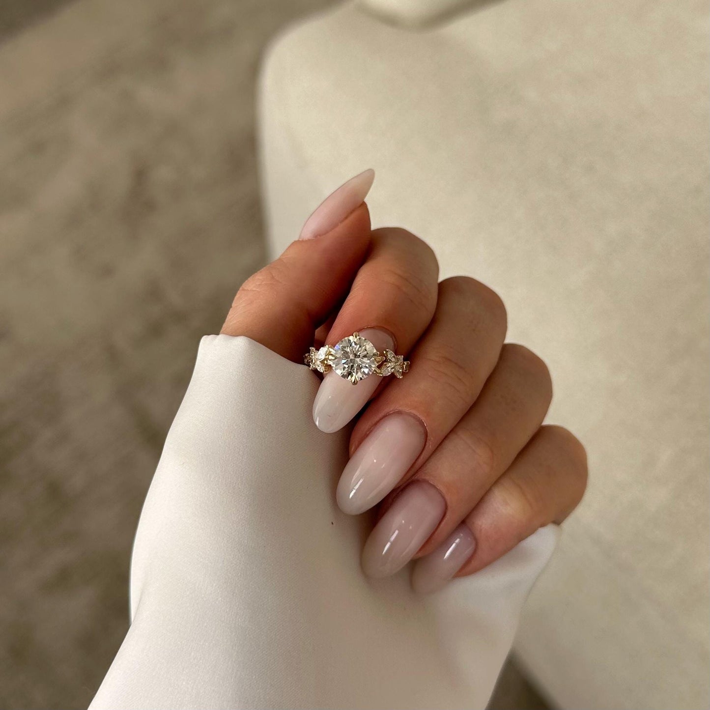 Jazmín — Anillo de Compromiso Diamante de Laboratorio 2 ct Oro 14K