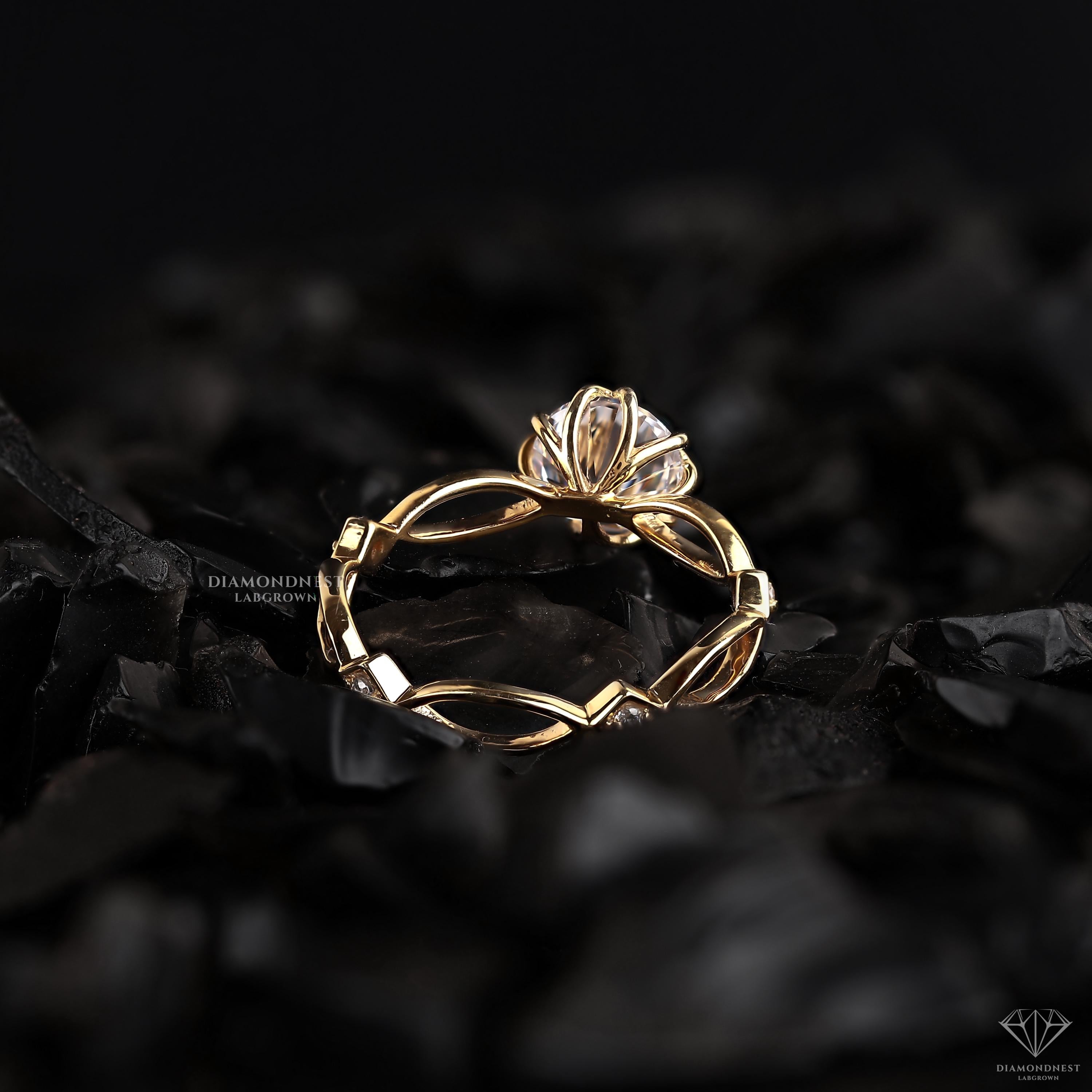 Zora 1.19 Ct Anillo de Compromiso de Diamante Creado en Laboratorio Inspirado en la Naturaleza de Oro de 14K
