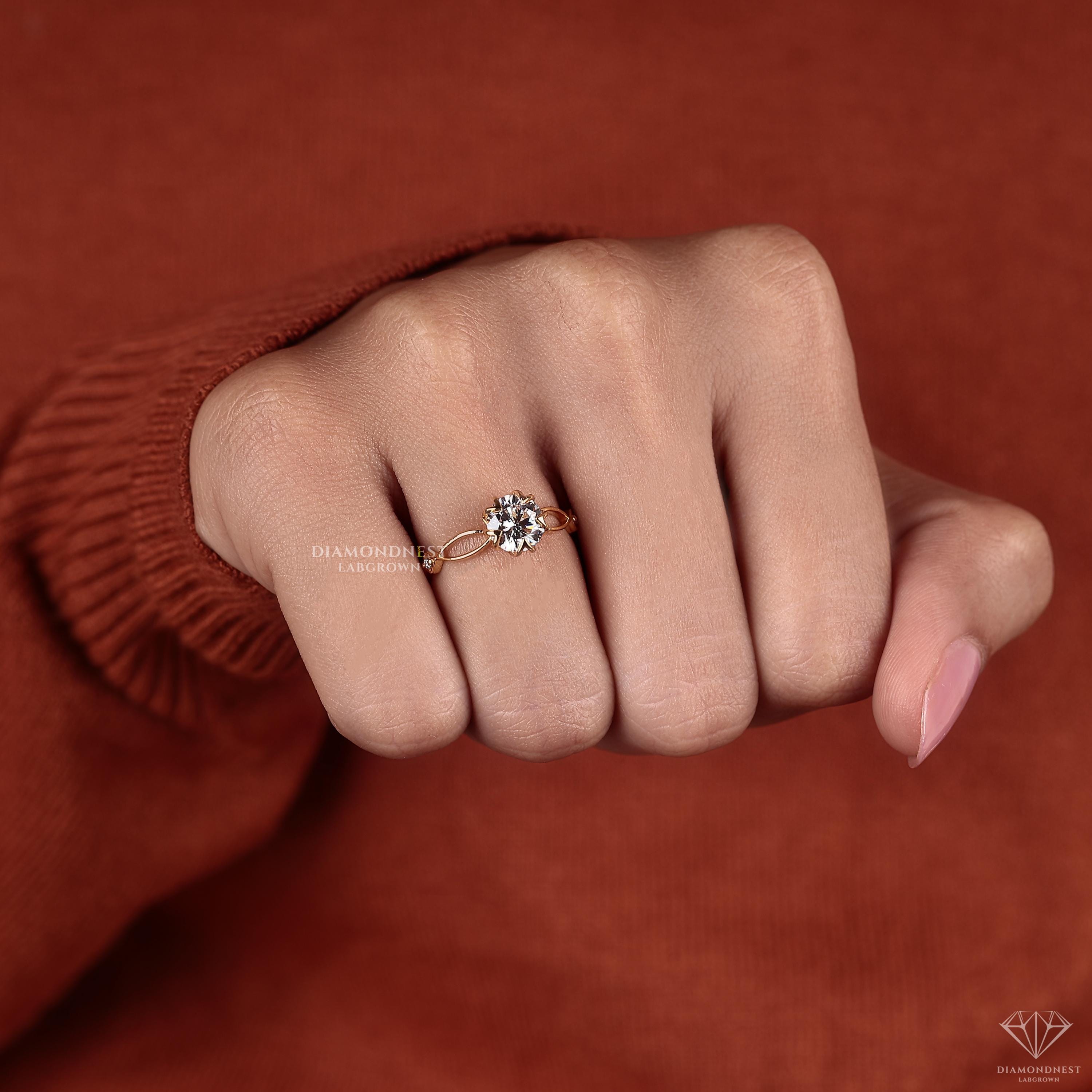 Zora 1.19 Ct Anillo de Compromiso de Diamante Creado en Laboratorio Inspirado en la Naturaleza de Oro de 14K