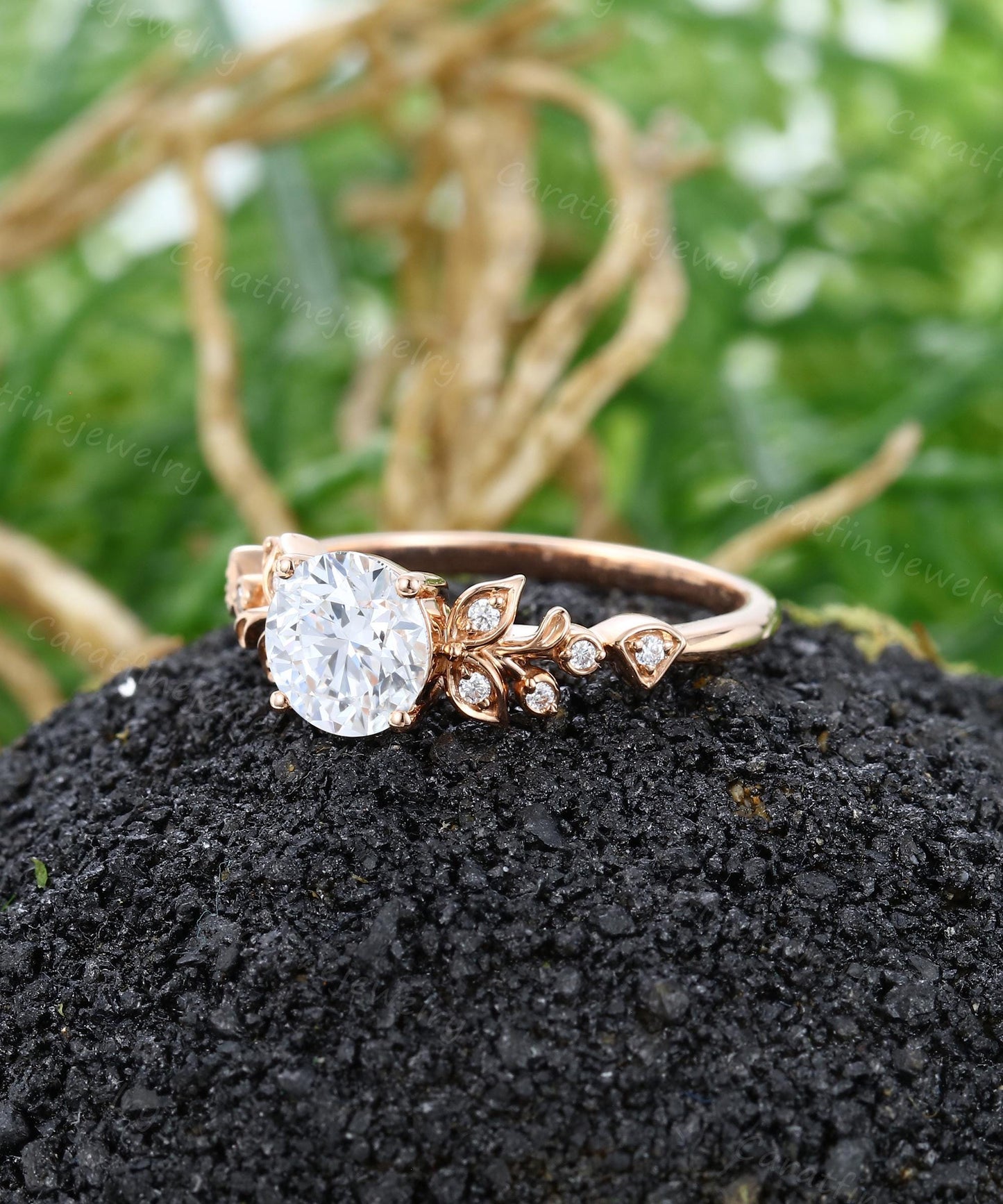 Magnolia — Anillo de Compromiso Diamante de Laboratorio 1 ct Oro 14K