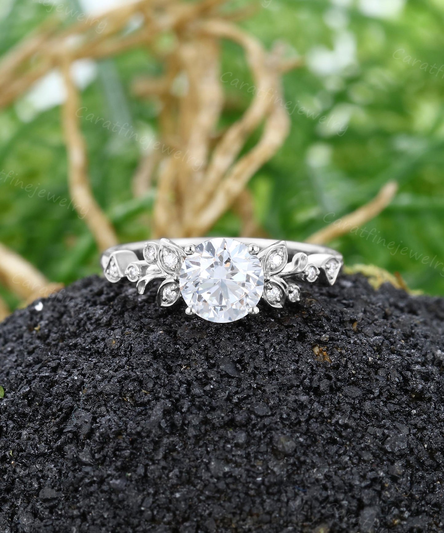 Magnolia — Anillo de Compromiso Diamante de Laboratorio 1 ct Oro 14K