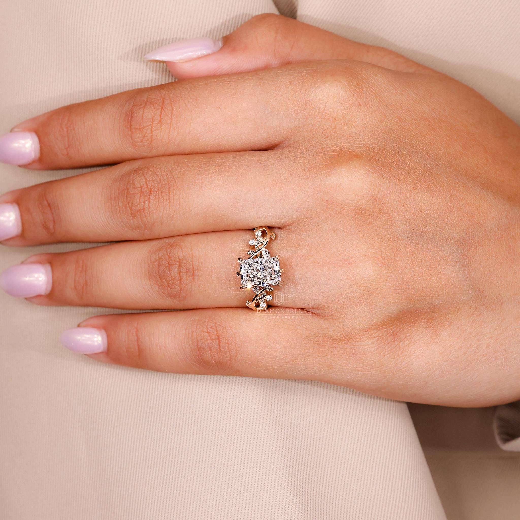 Shiva Anillo compromiso Vintage con Diamante Corte Radiante 2 Quilates