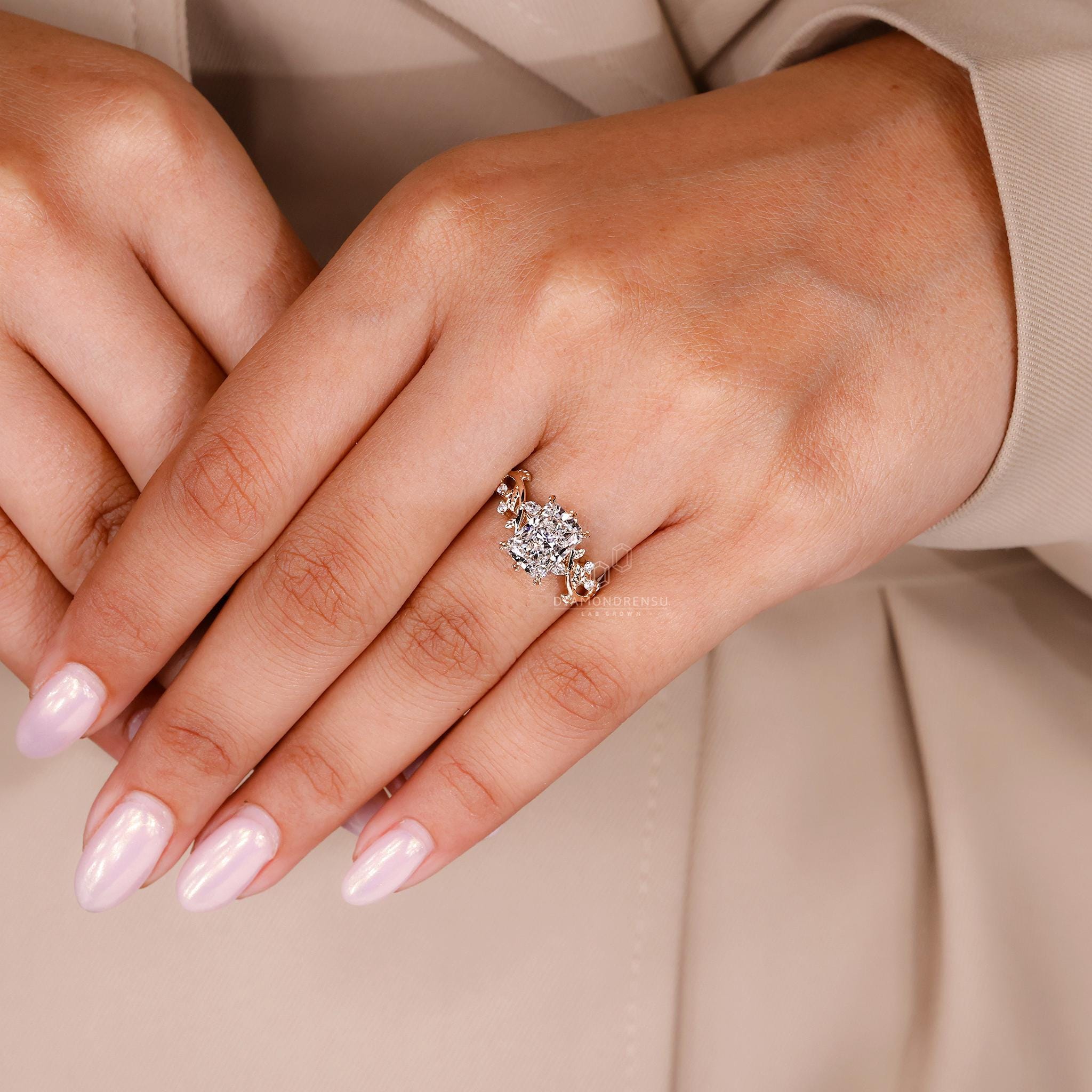 Shiva Anillo compromiso Vintage con Diamante Corte Radiante 2 Quilates