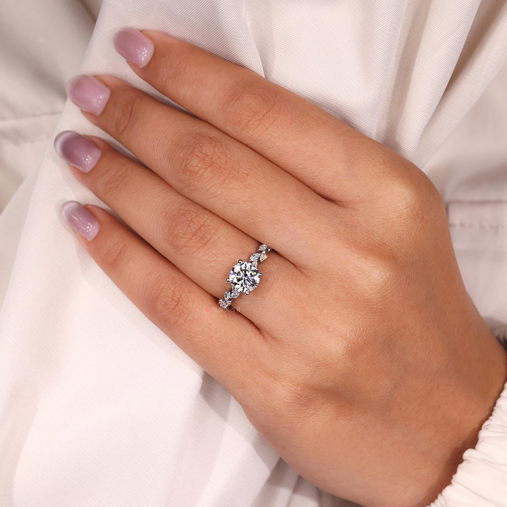 Haku Anillo de Compromiso con Diamante Redondo de 1.50ct Creado en Laboratorio: Diseño de Hoja de Vid