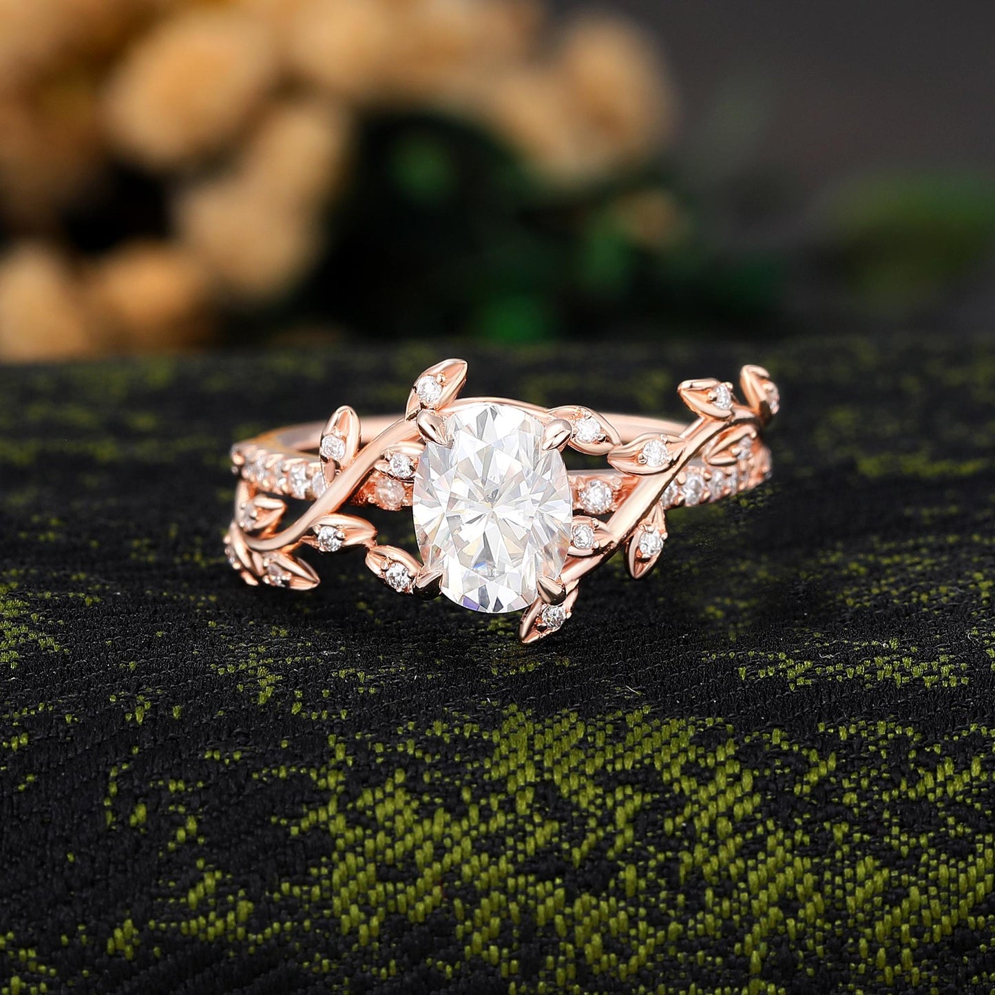 Zinnia — Anillo de Compromiso Diamante de Laboratorio Oval 1.5 ct Oro 14K
