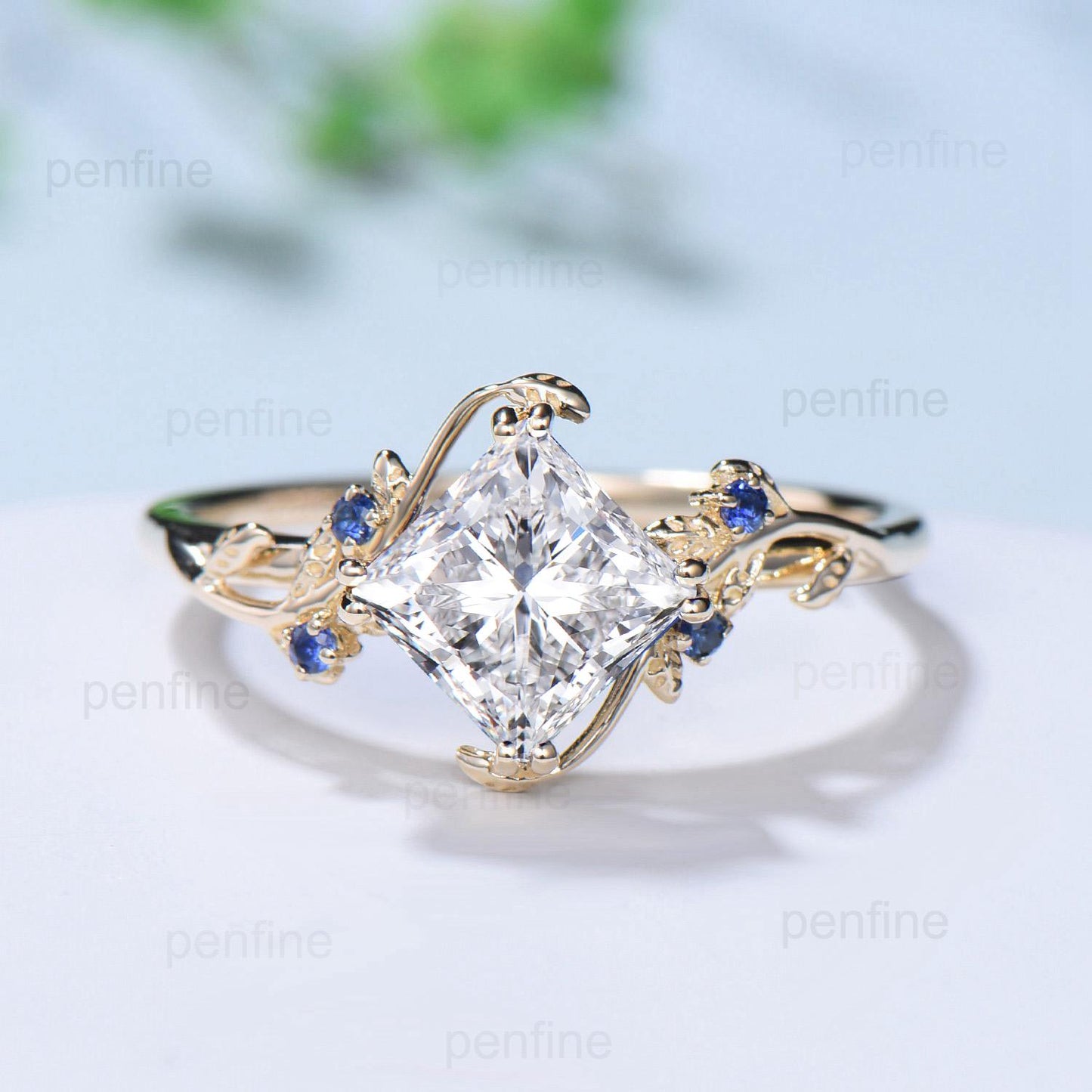Oliva — Anillo de Compromiso Diamante de Laboratorio Princesa 2 ct Oro 14K