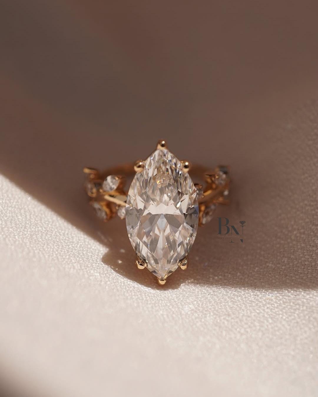 Belladona — Anillo de Compromiso Diamante de Laboratorio Marquise 3 ct Oro 14K