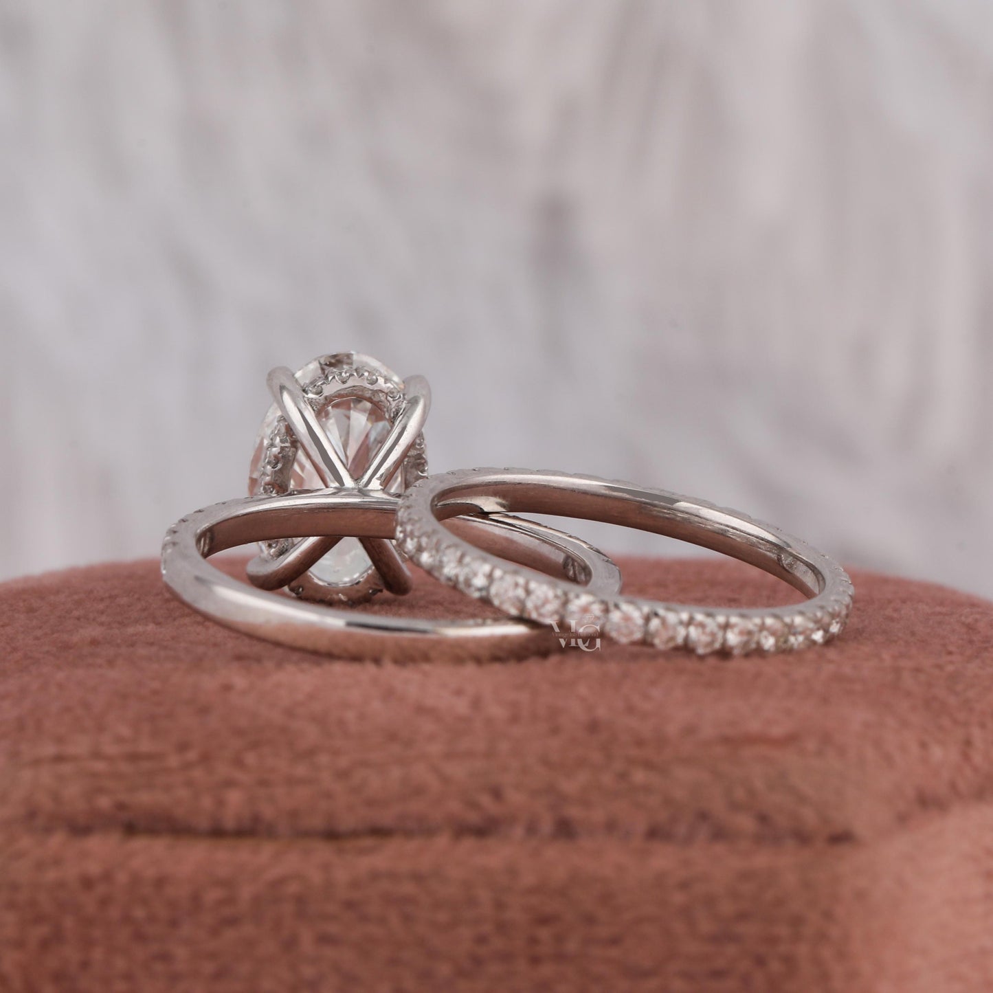 2 ct Anillo+ Argolla Set de Compromiso con Diamante Ovalado Lab-Grown