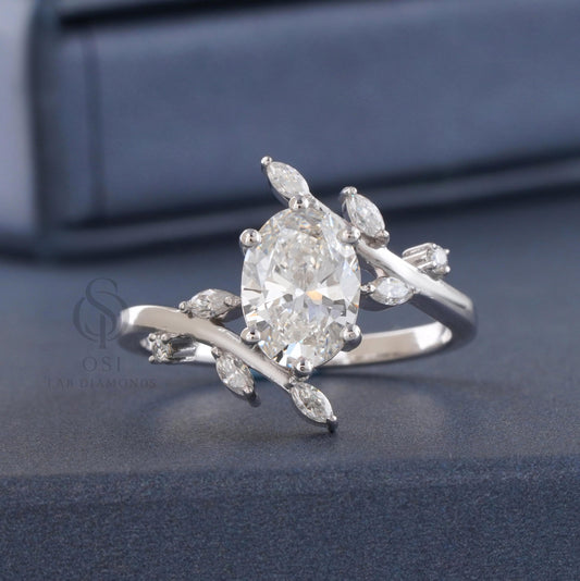 Almendra — Anillo de Compromiso Diamante de Laboratorio Oval 1.50 ct Oro 14K