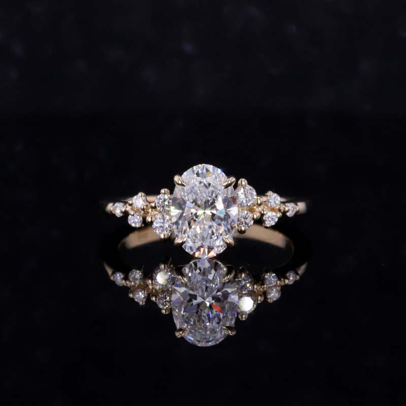 Hinata Anillo de Compromiso de Diamante Creado en Laboratorio 1. 75 ct Inspirado en la Naturaleza: Diseño de Rama y Hoja en Oro