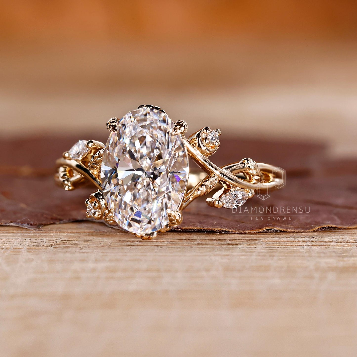 Ciclamen — Anillo de Compromiso Diamante de Laboratorio Oval 3 ct Oro 14K