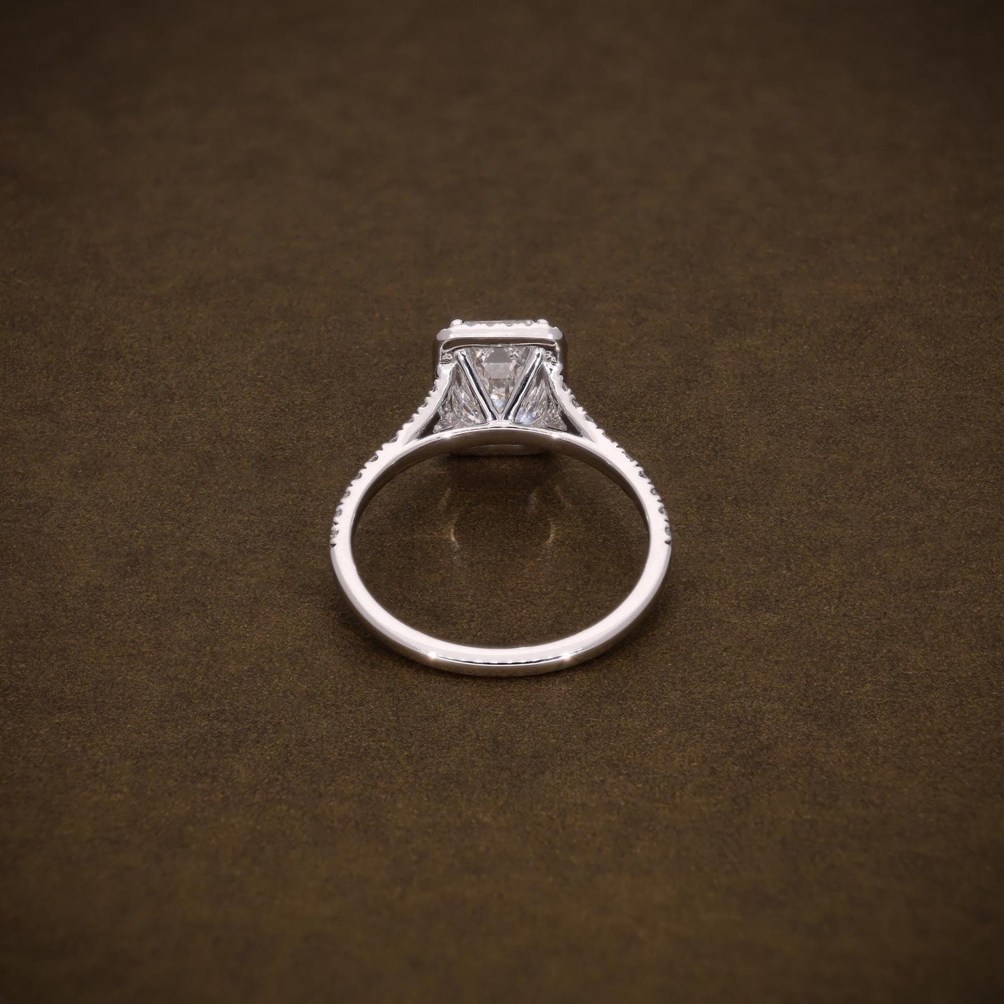 1.90 ct Anillo de Compromiso Halo Corte Esmeralda