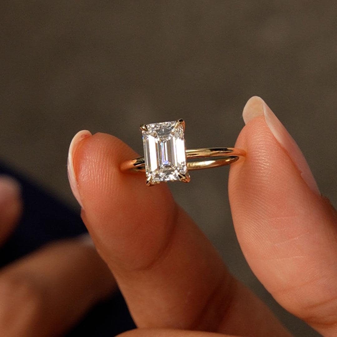 2.10 ct · Anillo de Compromiso Corte Esmeralda con Diamante Lab-Grown