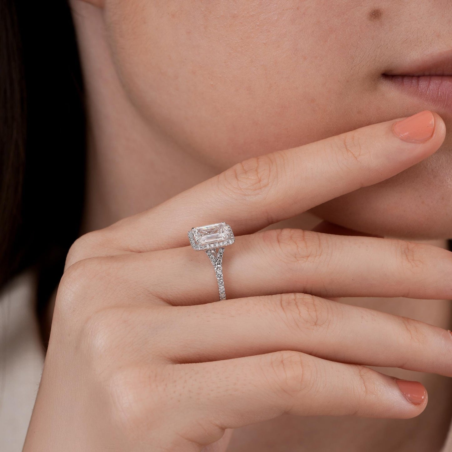 1.90 ct Anillo de Compromiso Halo Corte Esmeralda