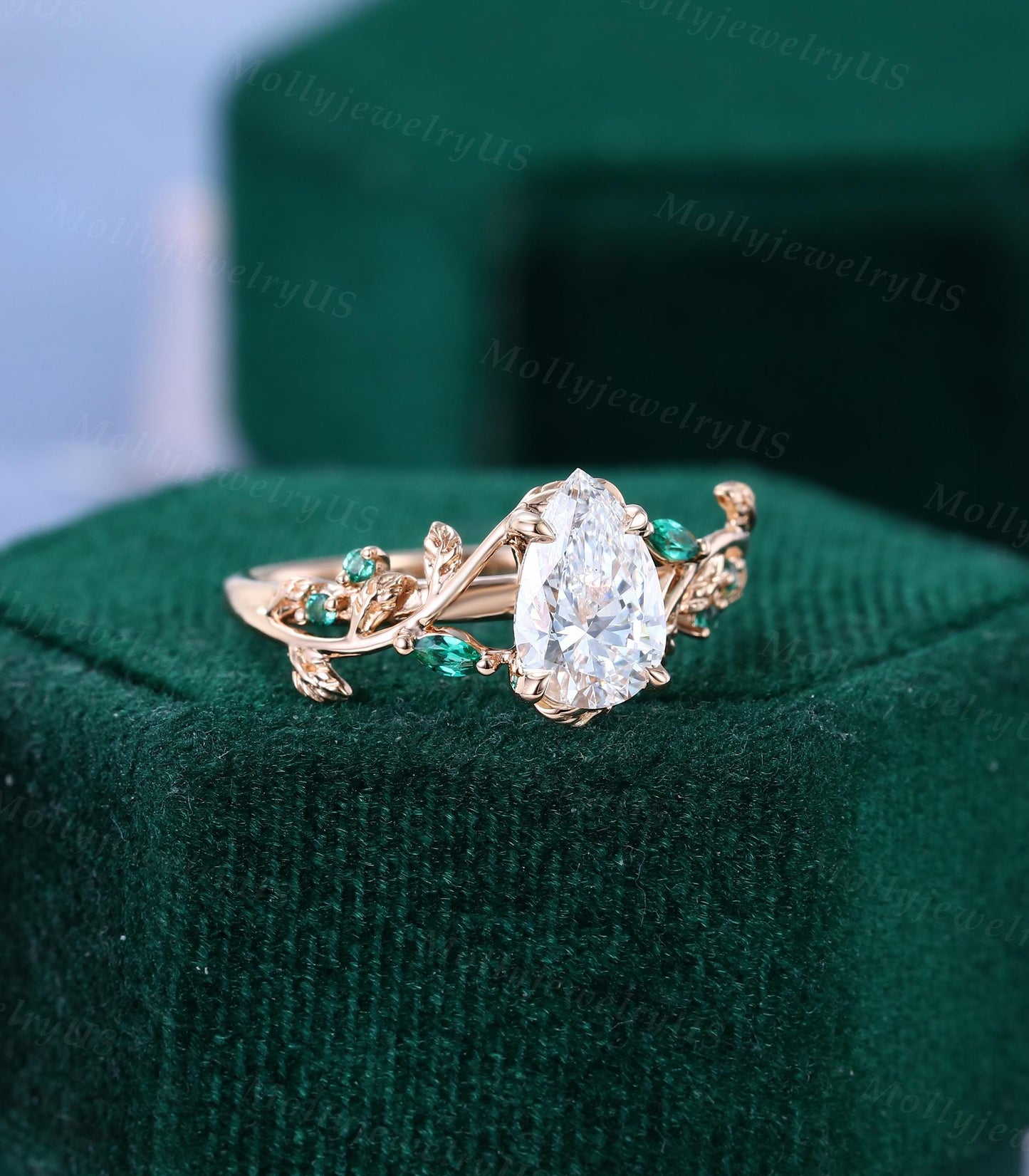 Salvia — Anillo de Compromiso Diamante Verde de Laboratorio Pera 1 ct Oro 14K