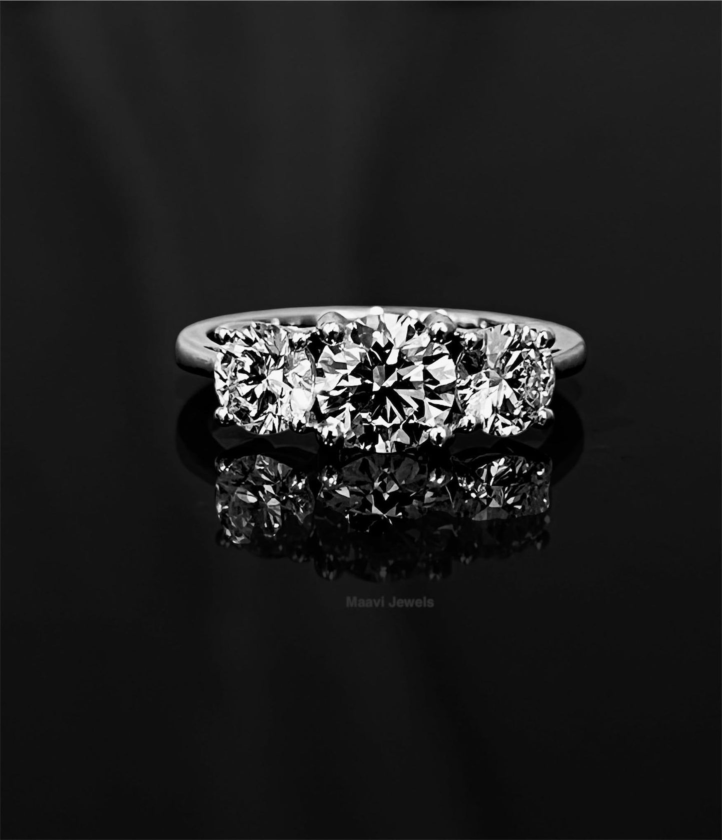 2 ct total Anillo de Compromiso Tres Piedras Corte Brillante Redondo