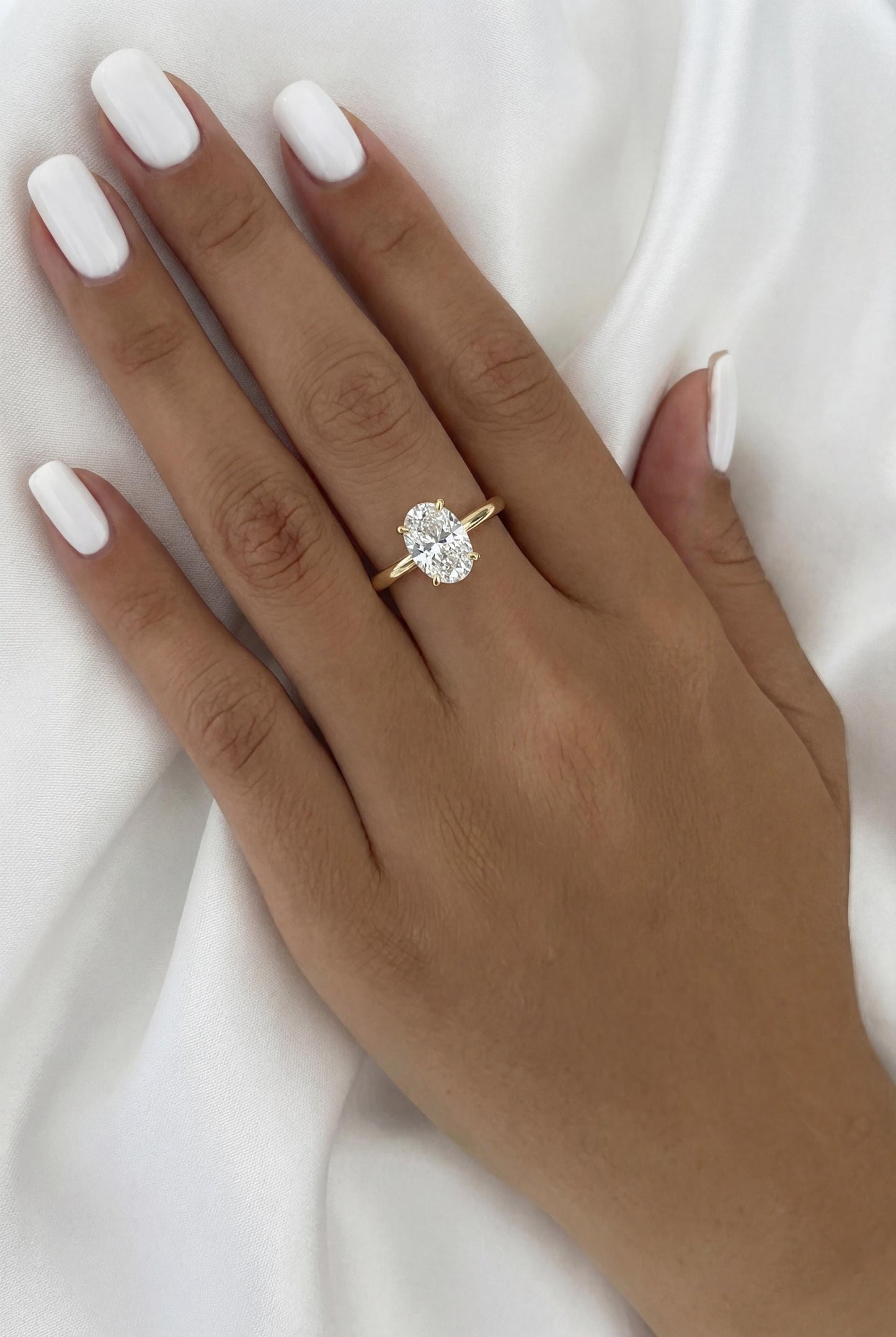 1.5 ct Anillo de Compromiso Solitario Corte Ovalado Catedral