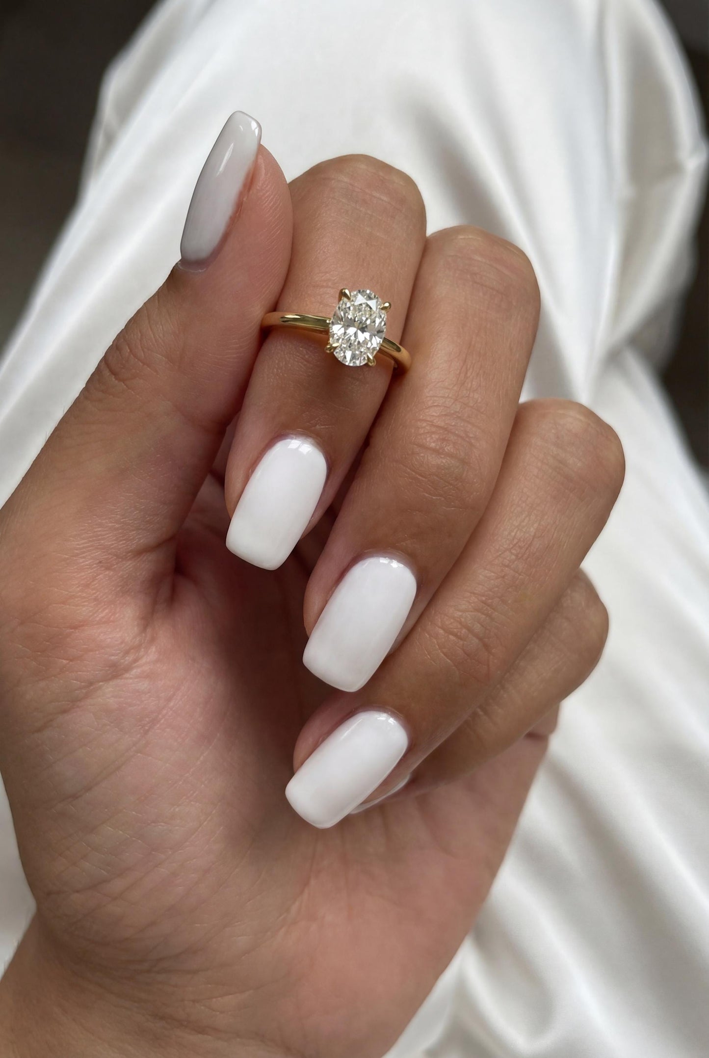 1.5 ct Anillo de Compromiso Solitario Corte Ovalado Catedral