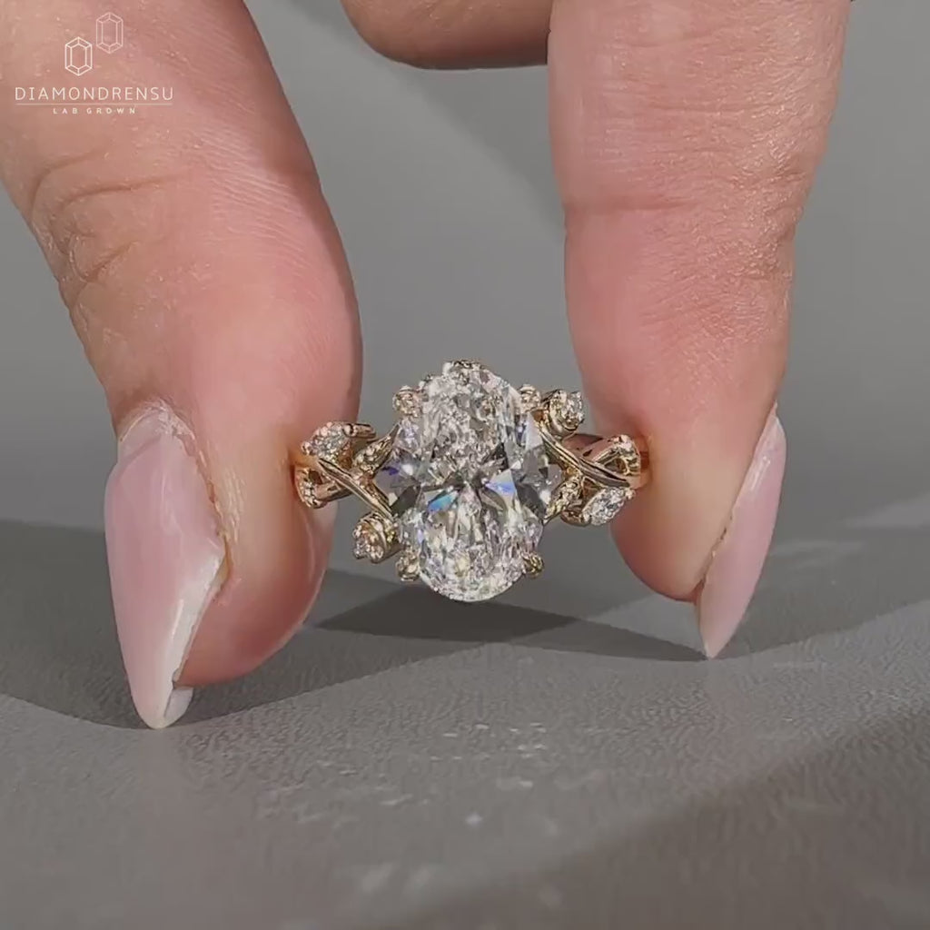 Saria 3 ct Anillo de Compromiso Inspirado en la Naturaleza con Diamante Oval Cortado Certificado, Diseño de Hojas y Pétalos