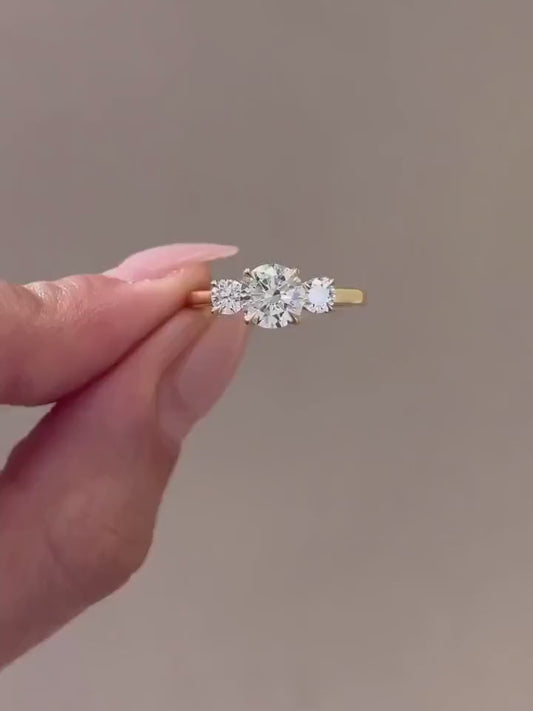 1.50 ct Anillo de Compromiso Catedral Tulipán Tres Piedras Corte Redondo
